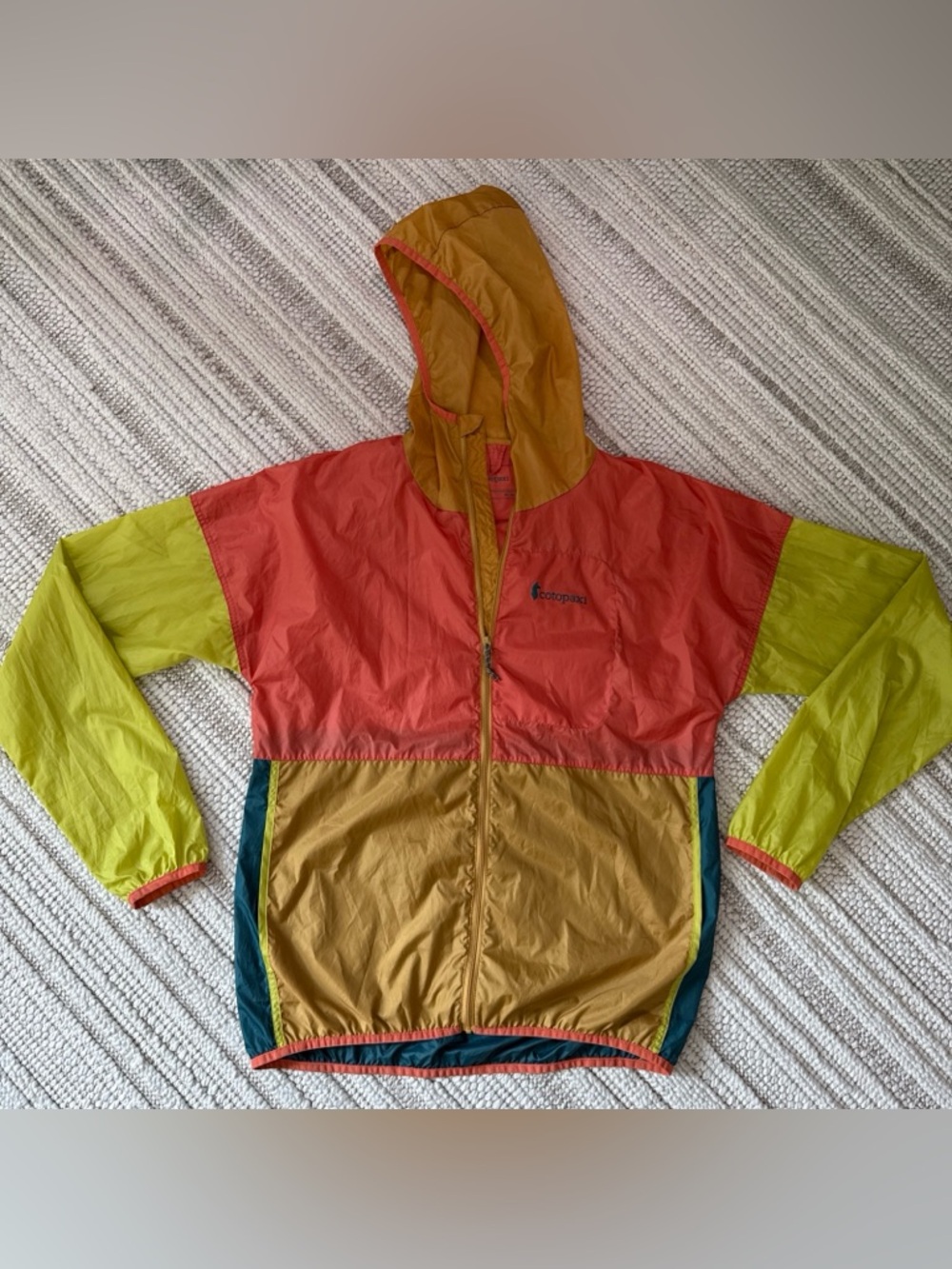 Cotopaxi Teca Technical Windbreaker Jacket Size Women's L Men's M Hiking Camping